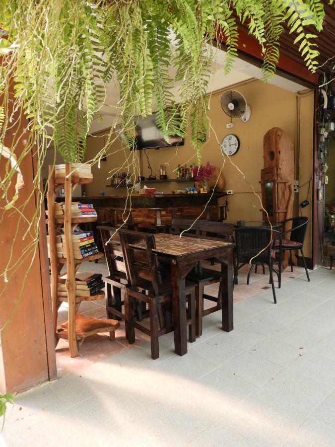 P'Lyn House Hotel Chiang Mai Bagian luar foto
