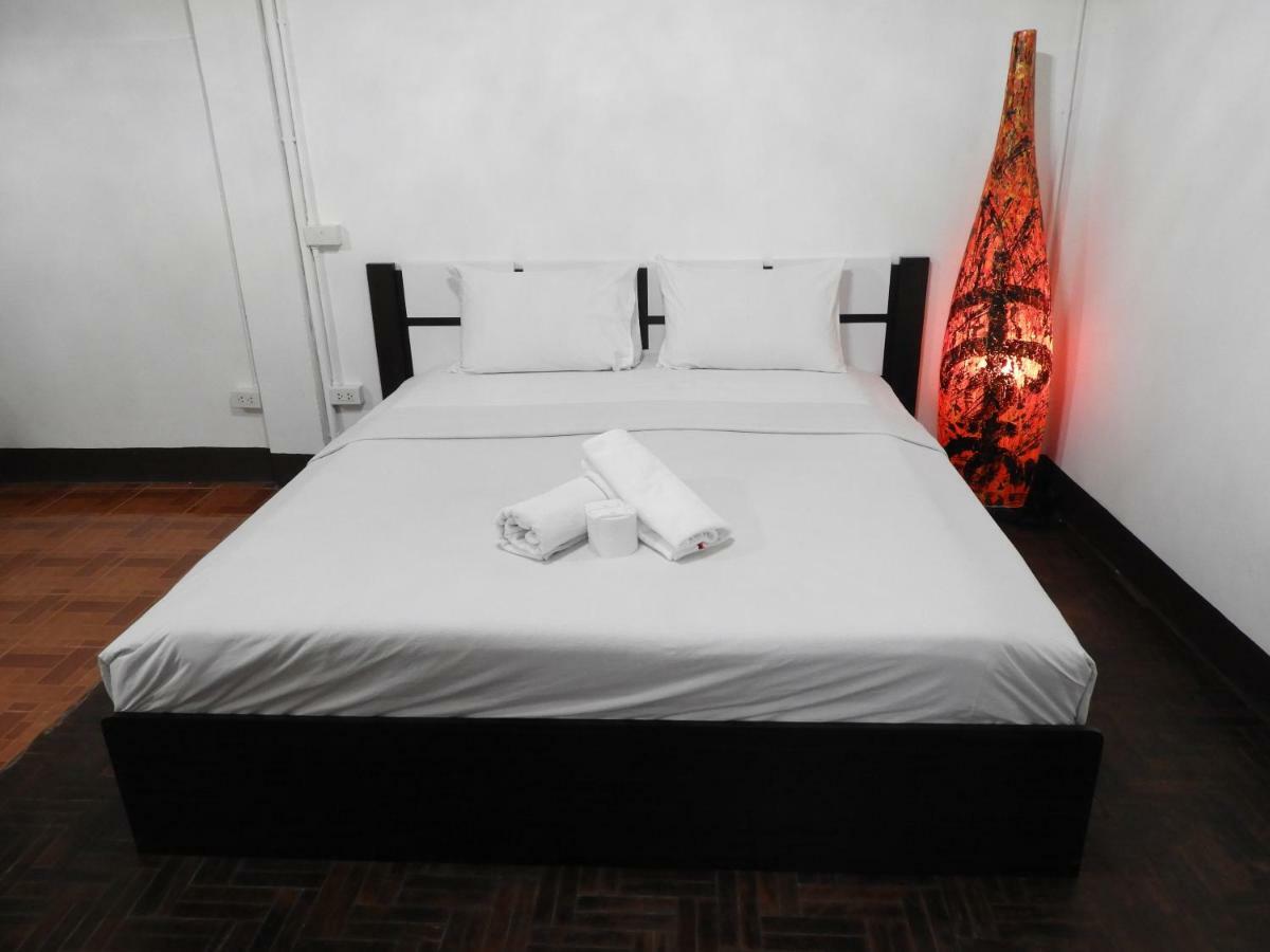 P'Lyn House Hotel Chiang Mai Bagian luar foto